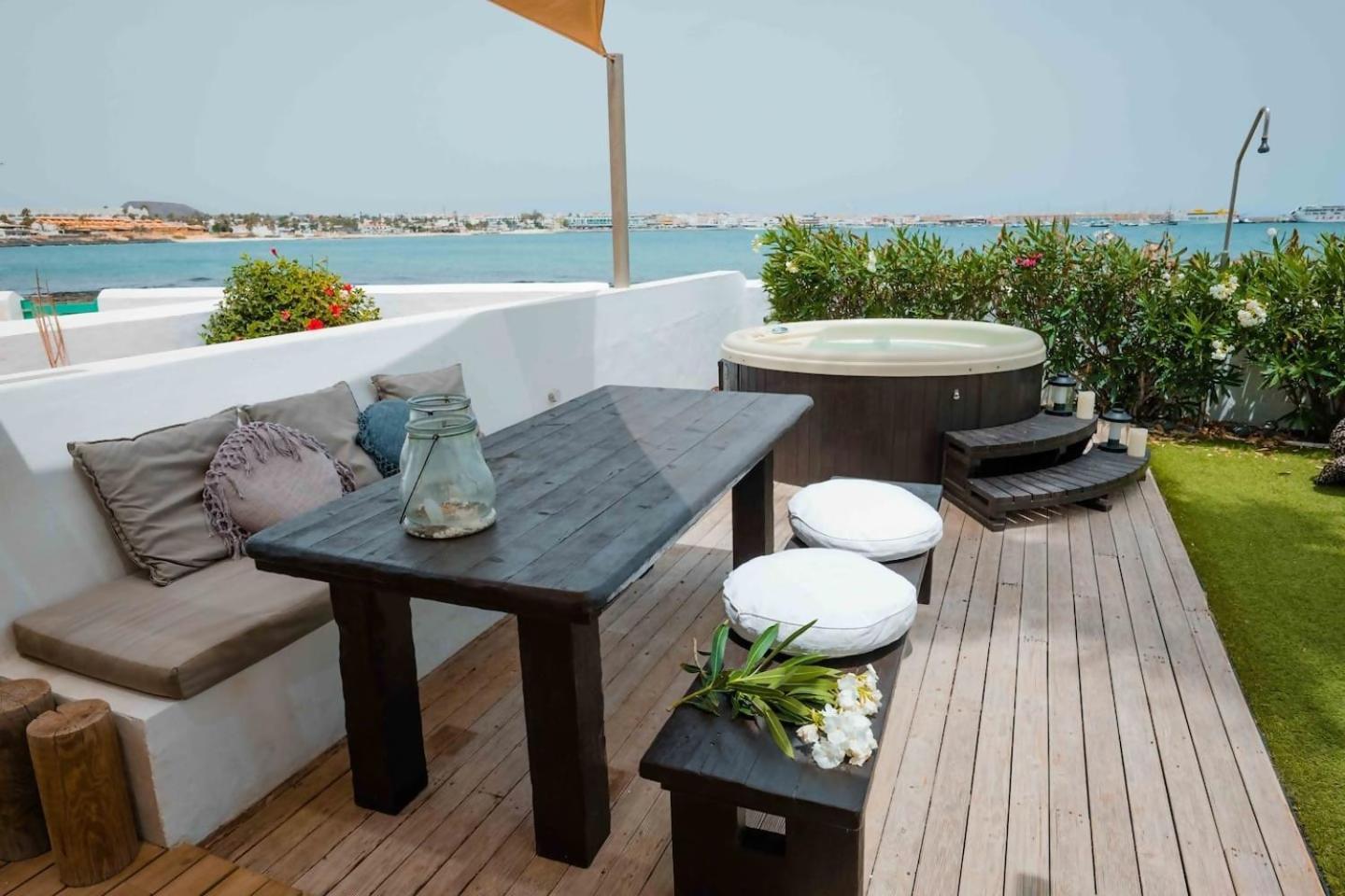 Villa Maluhia Frente Al Mar Y Jacuzzi Corralejo Exteriér fotografie