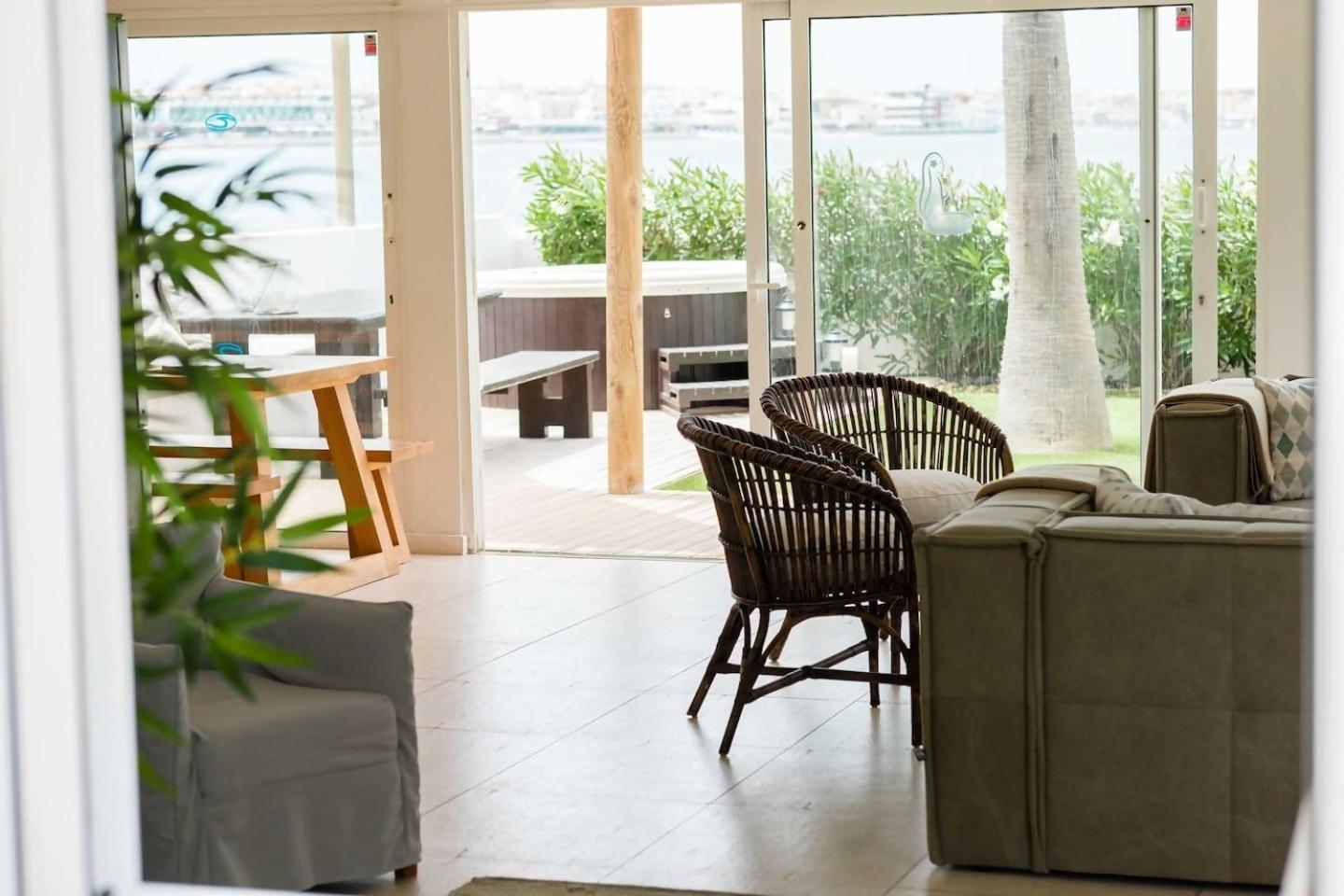 Villa Maluhia Frente Al Mar Y Jacuzzi Corralejo Exteriér fotografie